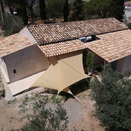 הוילה לוקרי La Casa Del Miele Di Borgo Carbone מראה חיצוני תמונה