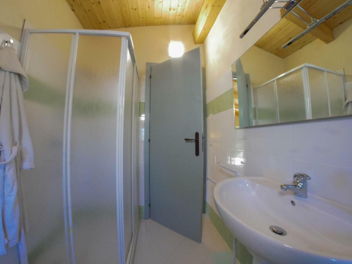 הוילה לוקרי La Casa Del Miele Di Borgo Carbone מראה חיצוני תמונה