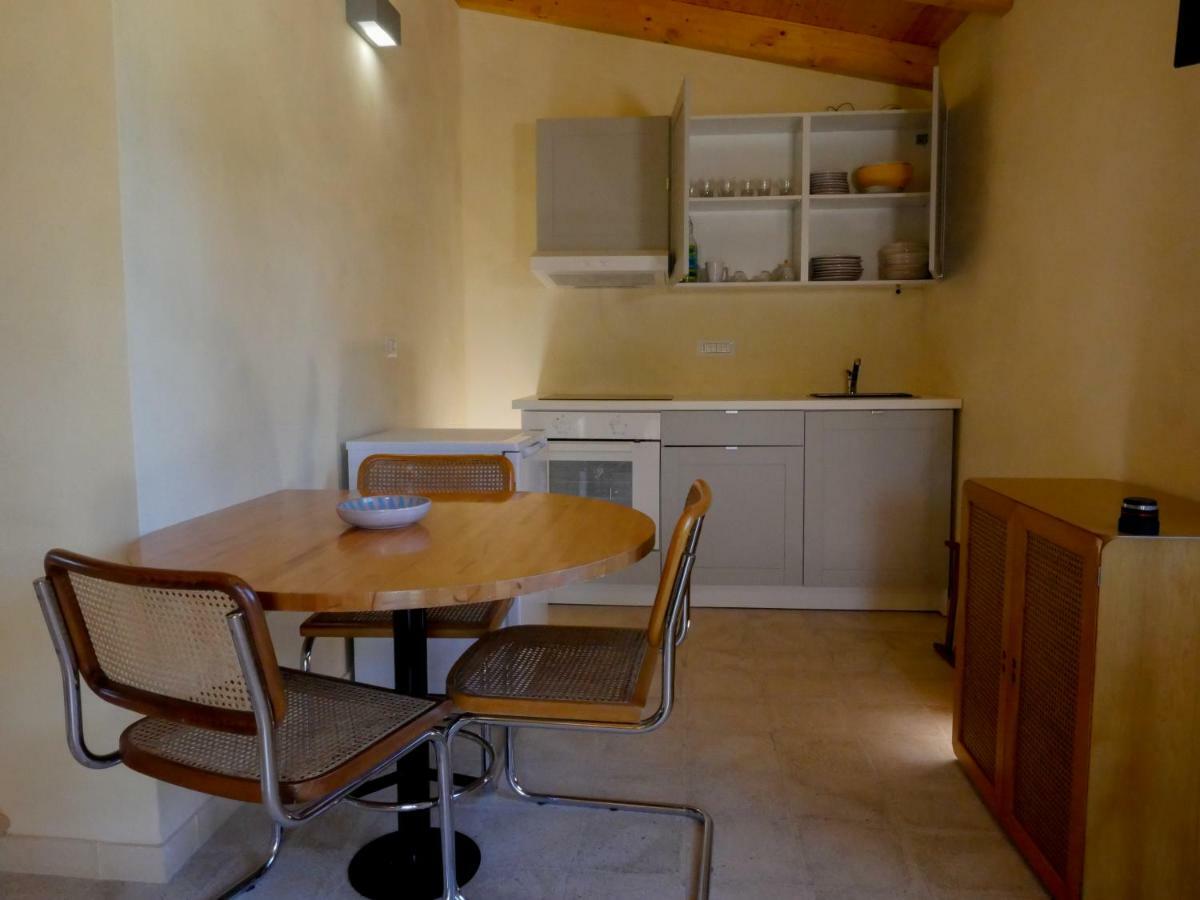 הוילה לוקרי La Casa Del Miele Di Borgo Carbone מראה חיצוני תמונה